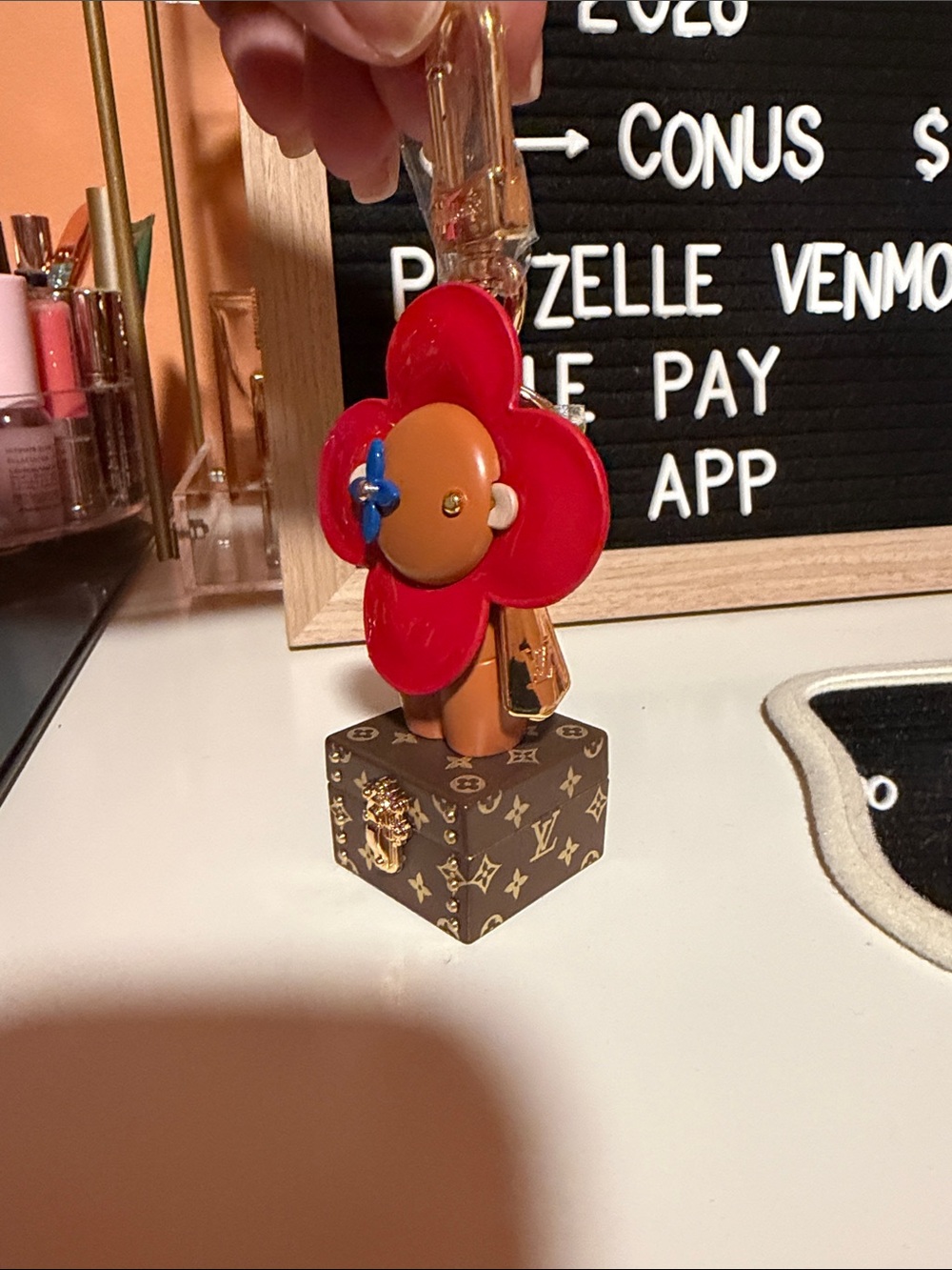 louis vuitton vivienne charm - Picture 4 of 6